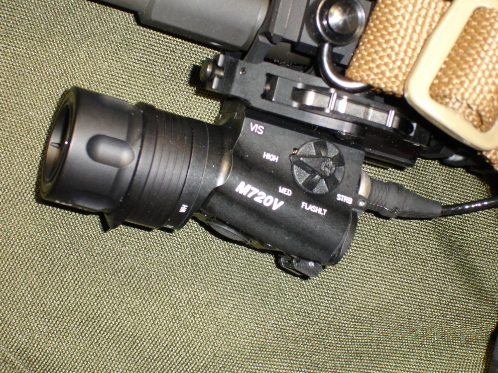 Lampe torche Element M720V Tactical
